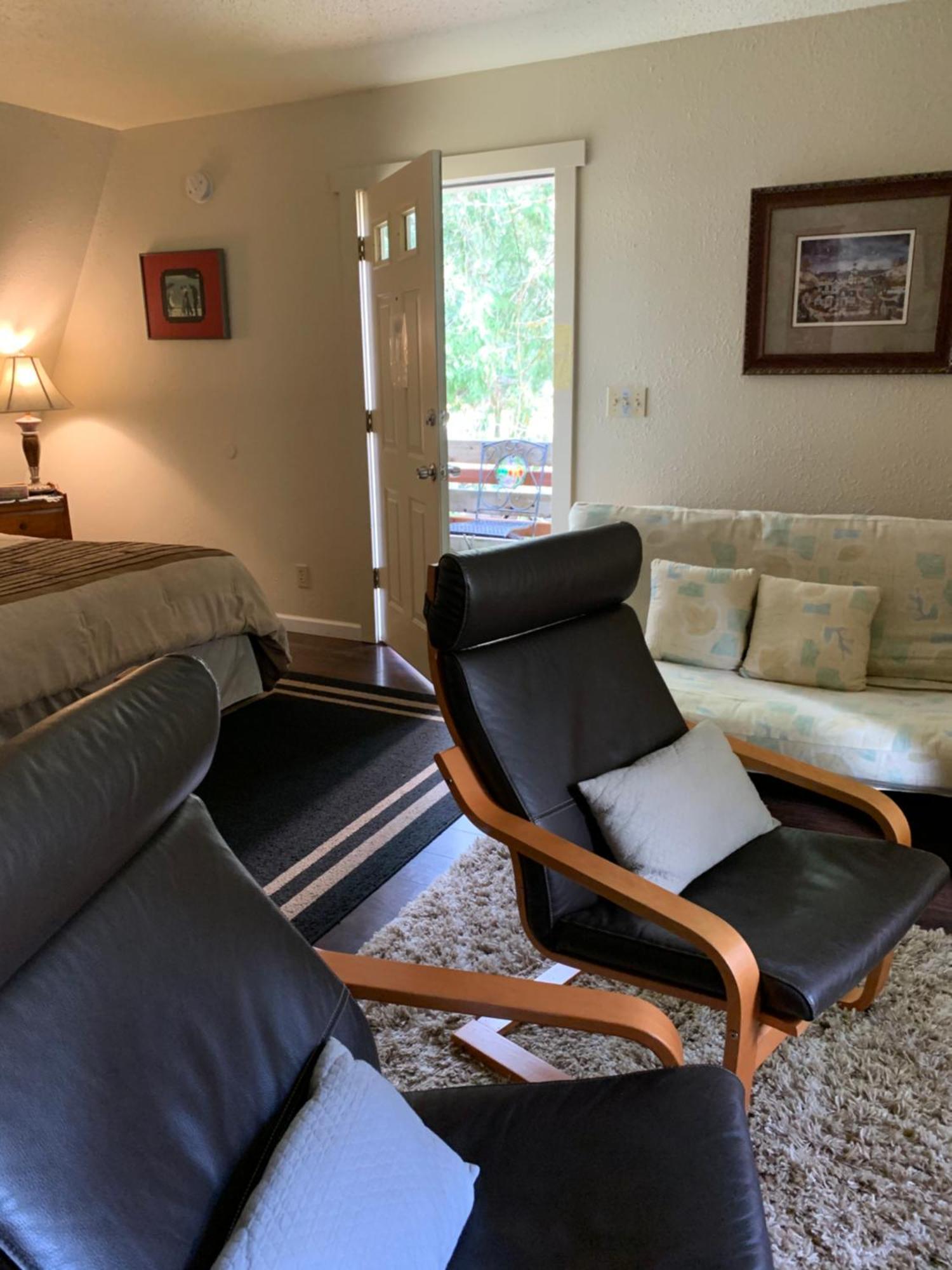 Mountain Meadows Inn & Chalet Suites Ashford Room photo